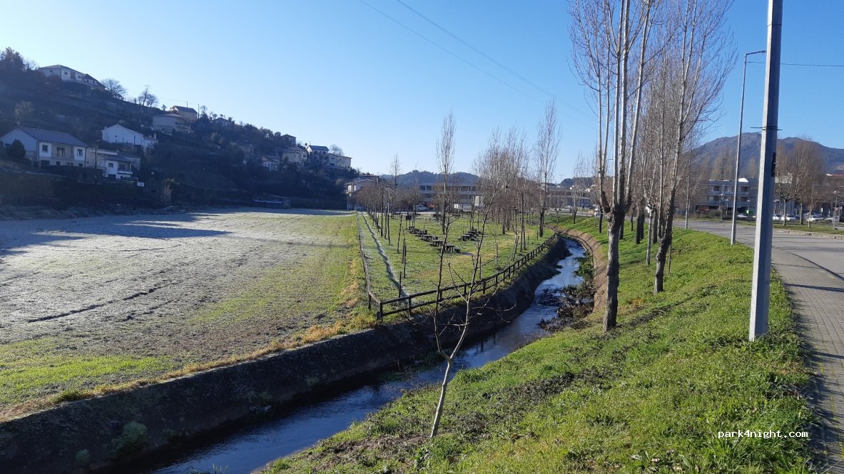 (4860) Cabeceiras de Basto - Rua Dom Nuno Álvares Pereira — foto 2