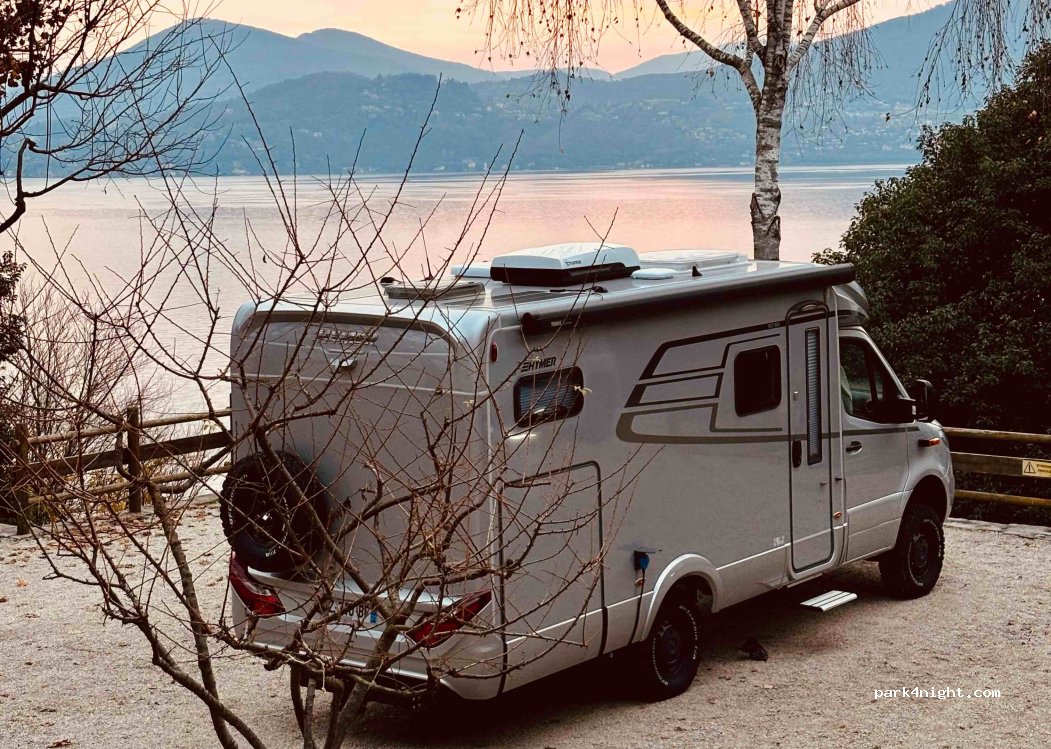 Camper Parking Area - Oggebbio — foto 5