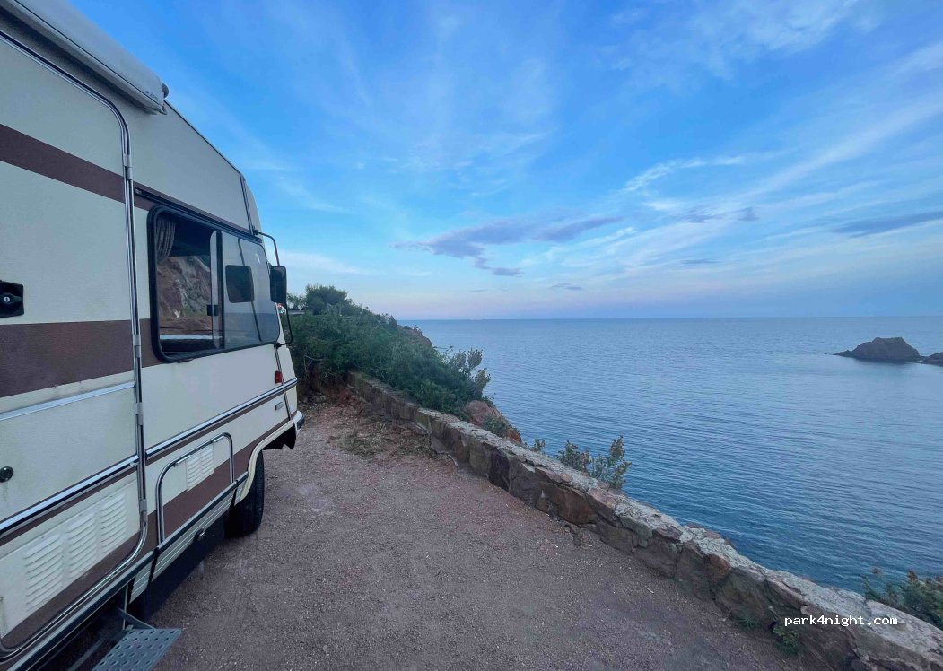 (83700) Saint-Raphaël - 878 Route des Calanques — foto 2