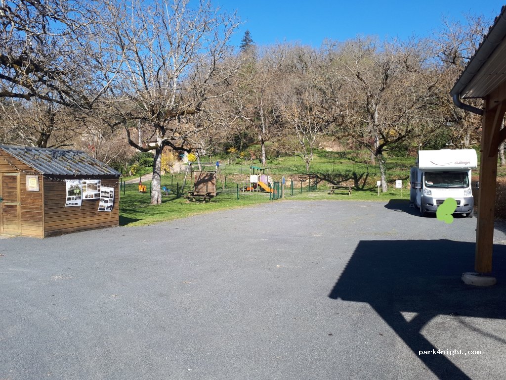 (24370) Veyrignac - Valeille — foto