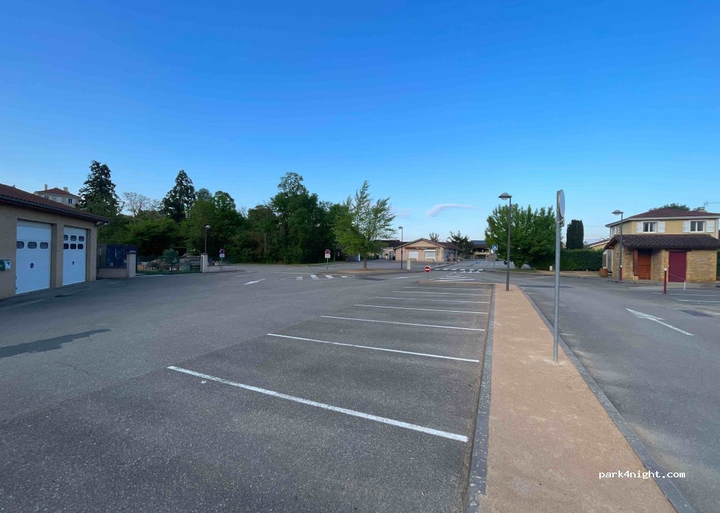 (69210) Saint-Germain-Nuelles - 102 Rue du Colombier — foto 3