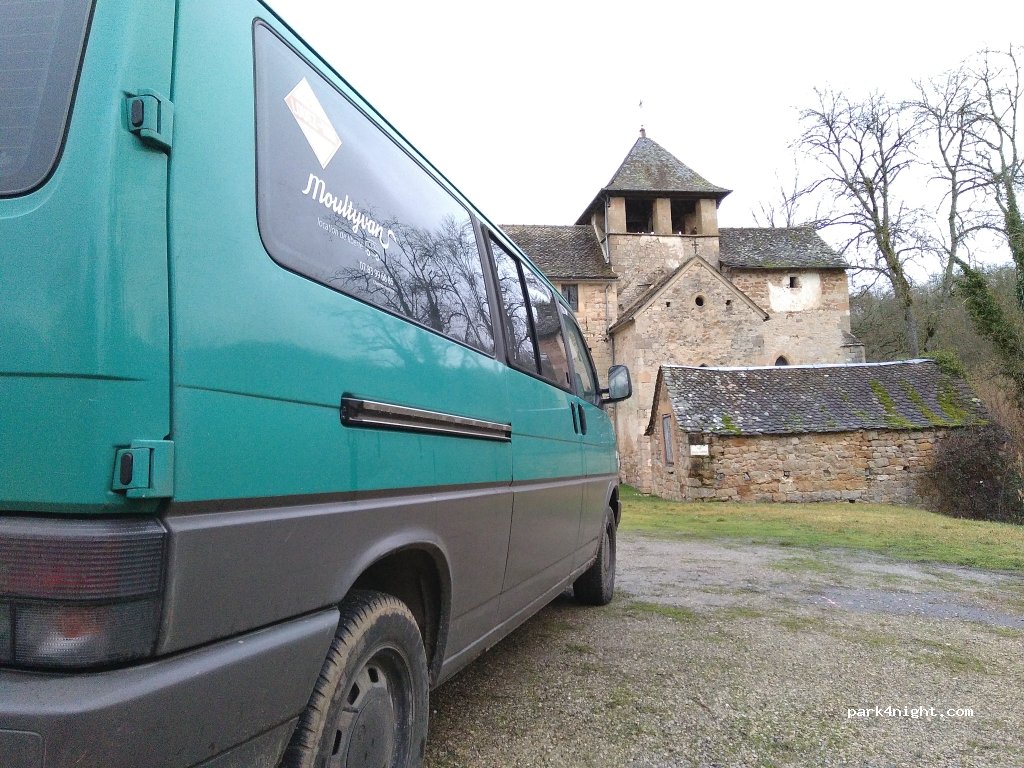 (12330) Salles-la-Source - Le Four — foto 3