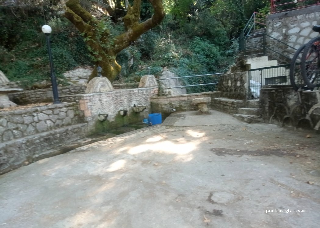 (245 00)  - Eparchiaki Odos Messinis-Kiparissias — foto 3
