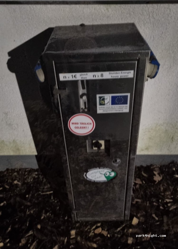 Wohnmobilstellplatz am Sportplatz in Ovelgönne — foto 2