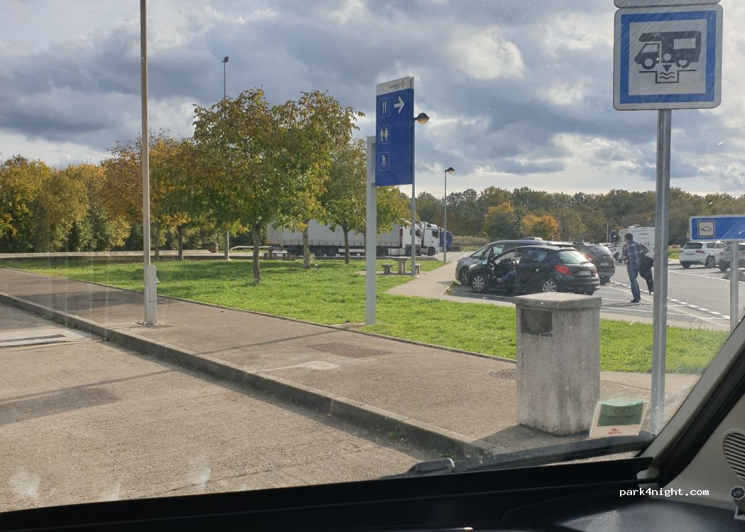 Aire de Pech-Montat — foto 3