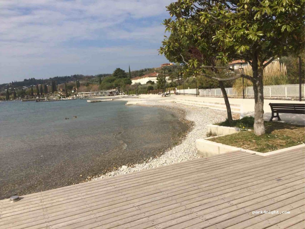 (25010) San Felice del Benaco - 2 Via Spizzago — foto 2