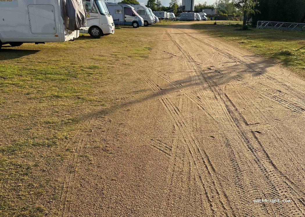 Aire de camping-cars La Flèche — foto 4