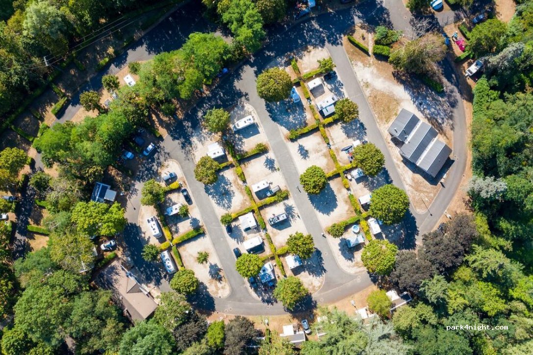 Camping ONLYCAMP de Bourges *** — foto