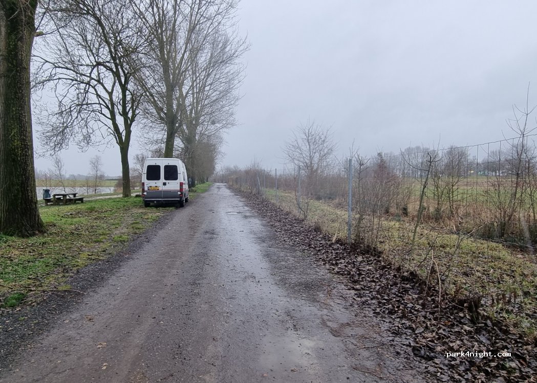 (71680) Crêches-sur-Saône - Chemin des Sablons — foto 2