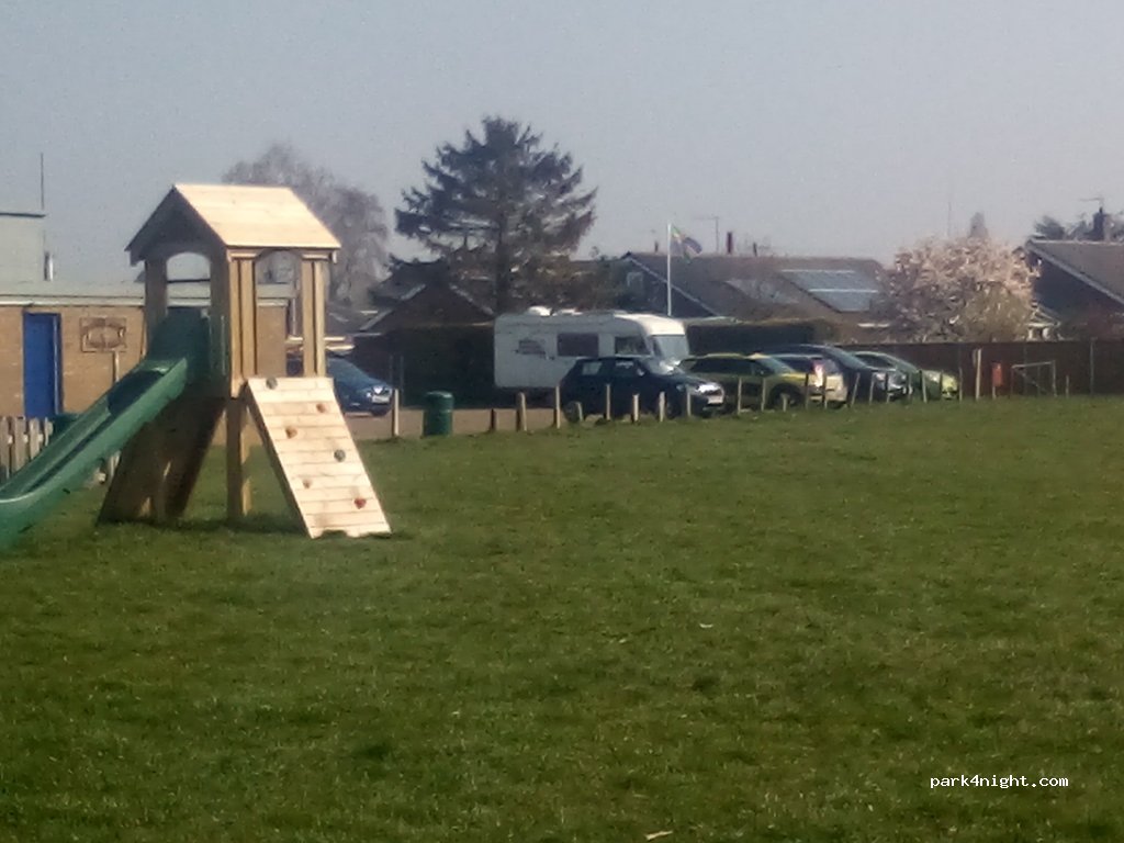 (LN4 4EZ) Billinghay - 14 Saint Michaels Close — foto