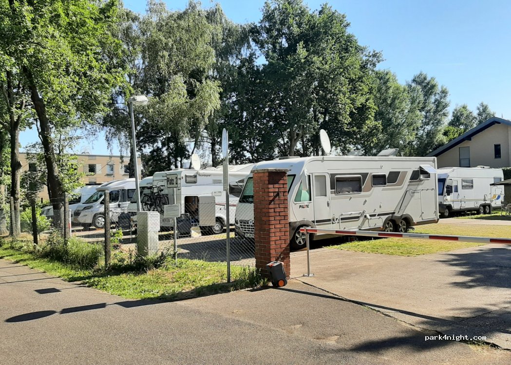 Reisemobilstellplatz Heinsberg am Lago — foto