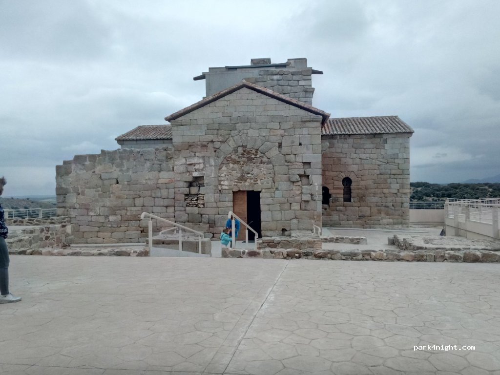 (45165) San Martín de Montalbán - Unnamed Road — foto 4