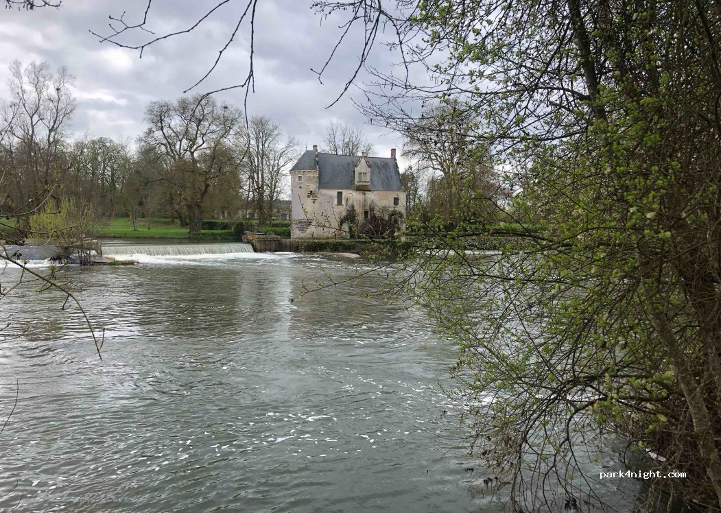 (72800) Luché-Pringé - 23 Rue des Prés — foto 3