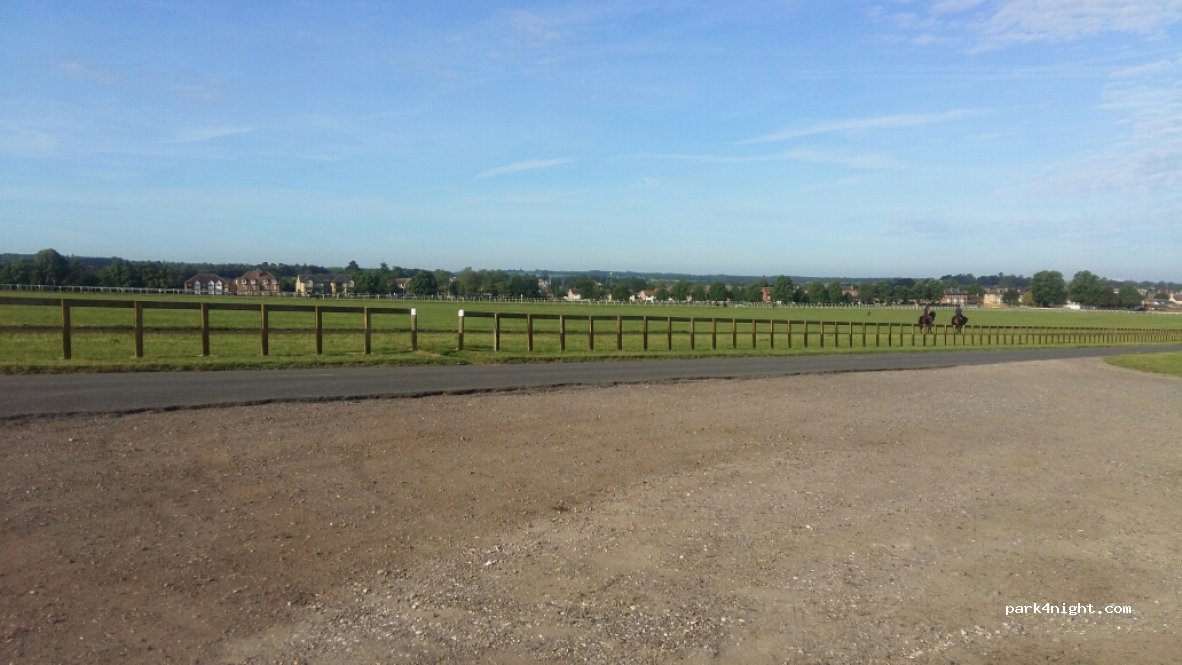 (CB8) Newmarket - Moulton Road — foto