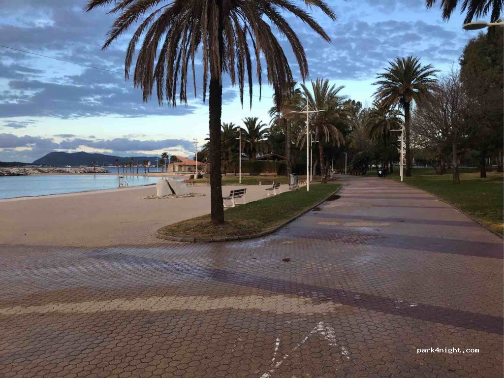 (83000) Toulon - 683 Littoral Frédéric Mistral — foto