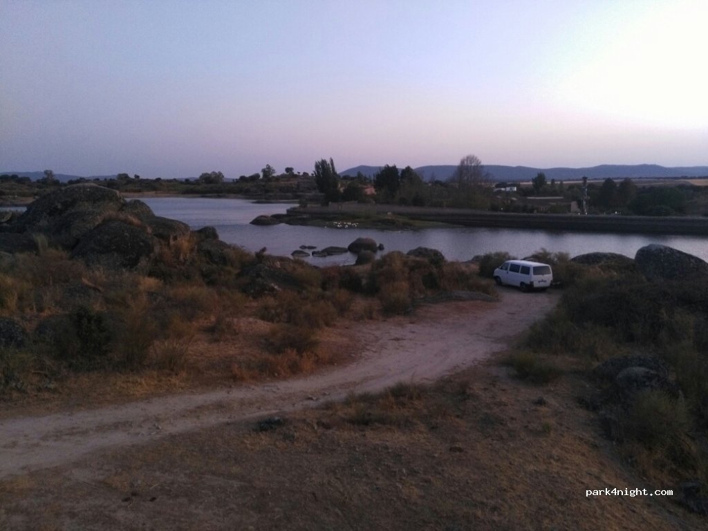 (10910) Malpartida de Cáceres - 1 Extramuros Diseminados — foto