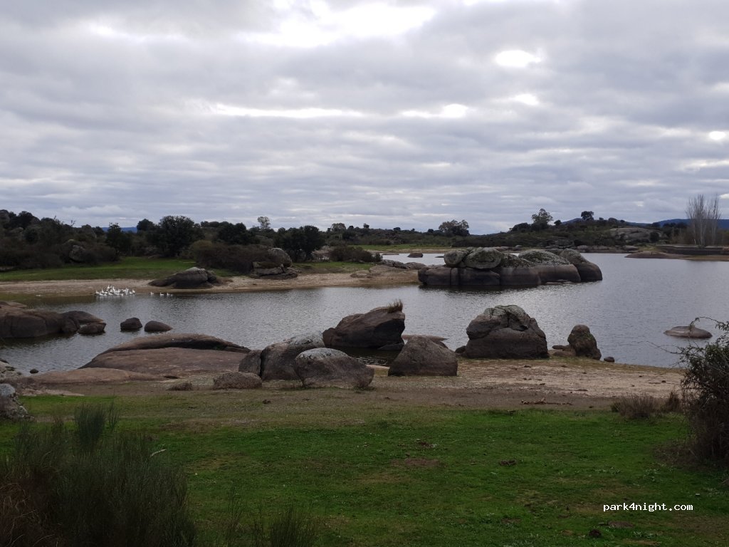 (10910) Malpartida de Cáceres - 1 Extramuros Diseminados — foto 2