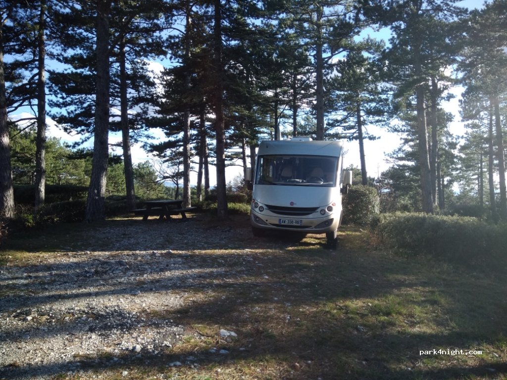 (84340) Malaucène - D974 — foto