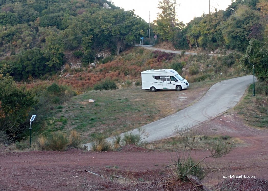 (270 61) Koufopoulo - Ethniki Odos Andritsenas Epikouriou Apollona — foto 4