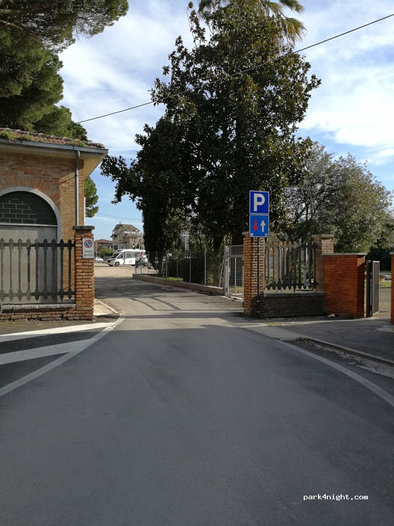 (06065) Passignano Sul Trasimeno - Via II Giugno — foto 2