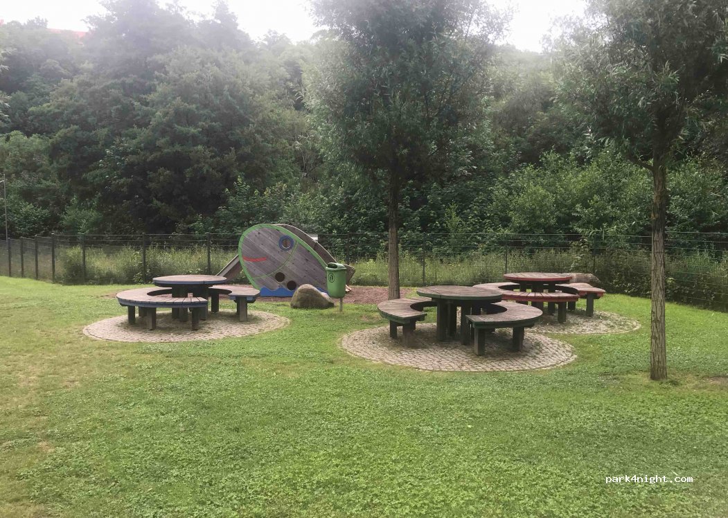 (99880) Waltershausen - 14 Striemelsbergstraße — foto 2