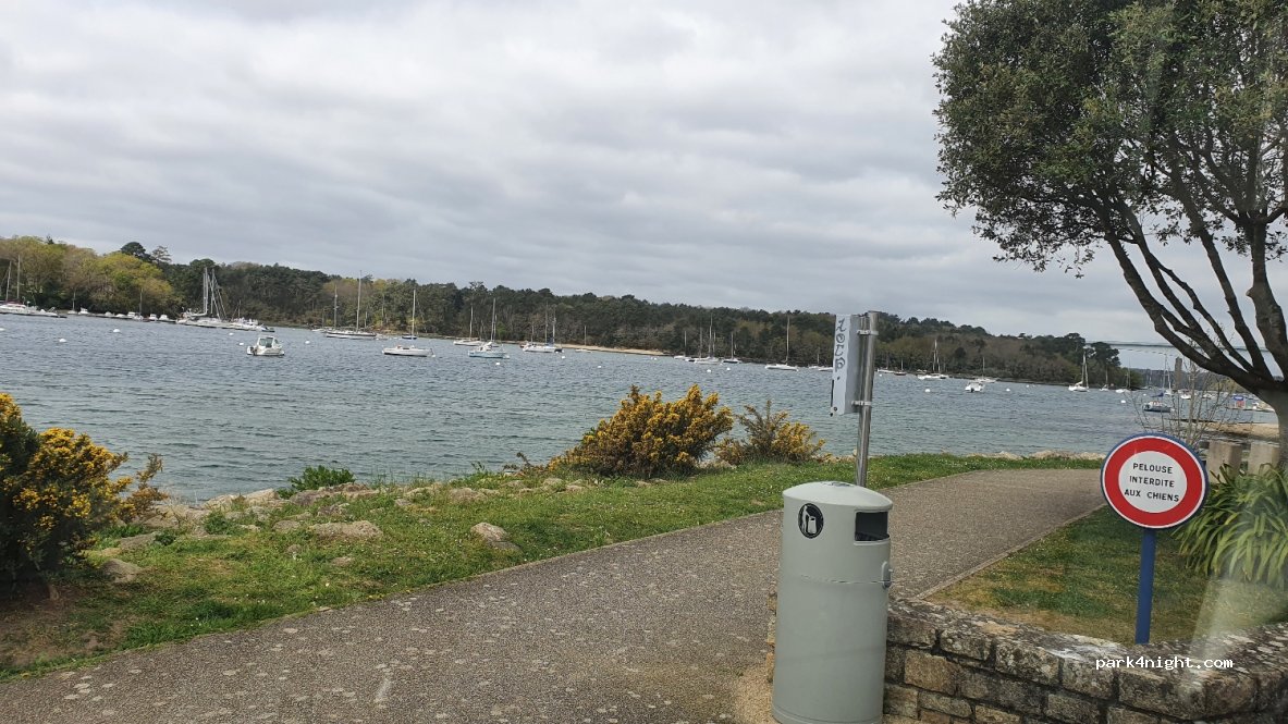 (29950) Bénodet - Quai du Commandant l'Herminier — foto 3