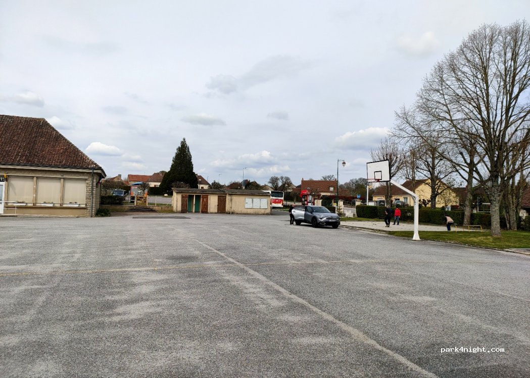 (61400) Le Pin-la-Garenne - 33 Rue Montgacel — foto 3