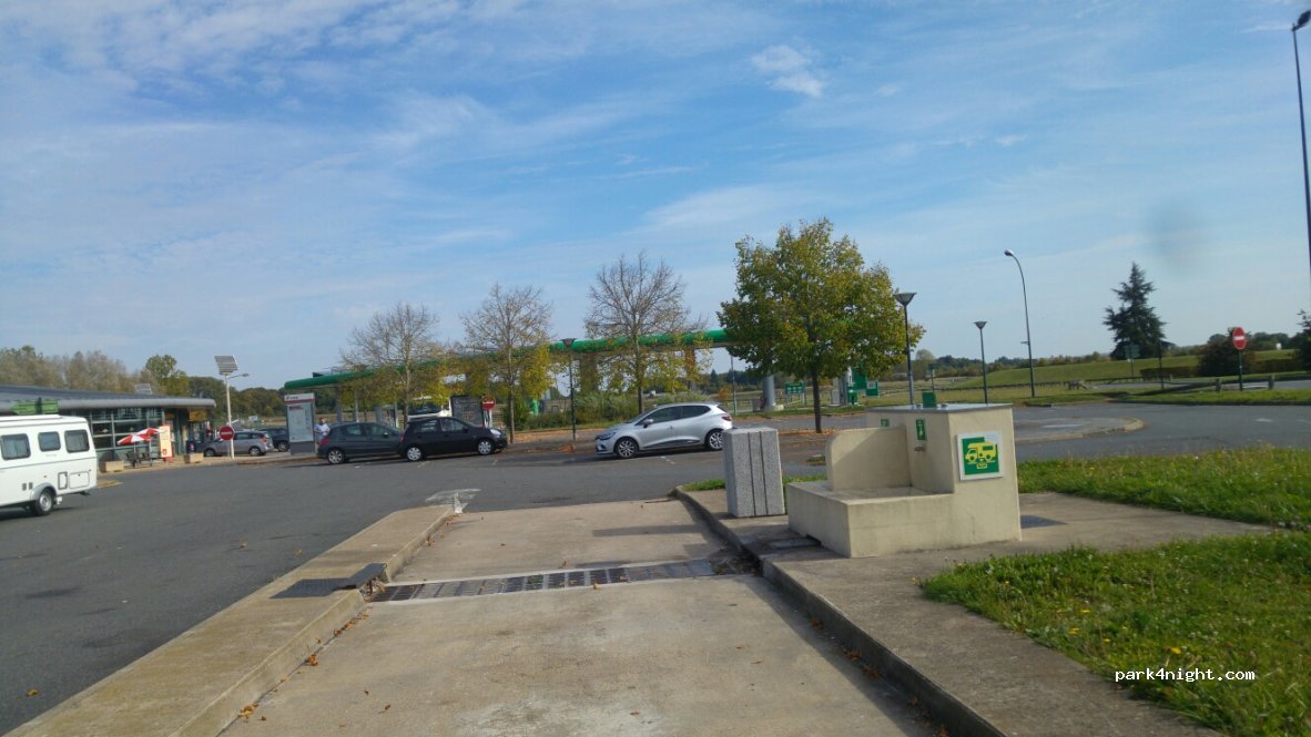 (45290) Varennes-Changy - Autoroute de l'Arbre — foto