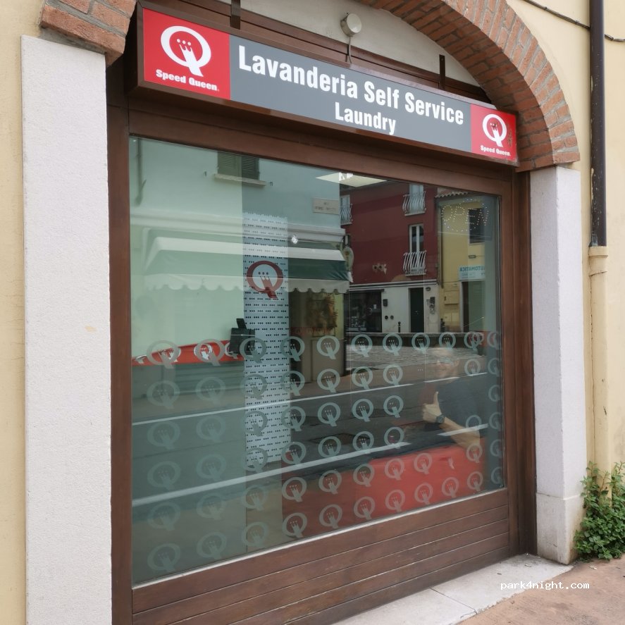 (25015) Desenzano del Garda - 32 Via Vittorio Veneto — foto