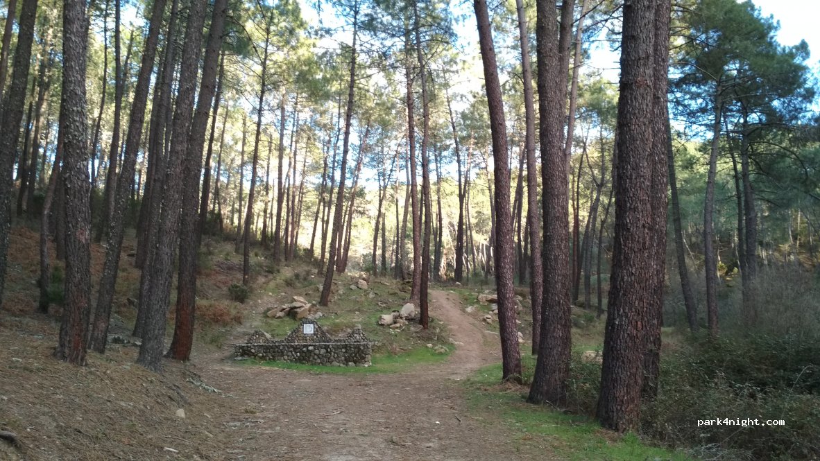 (05413) Mombeltrán - N-502 — foto 2