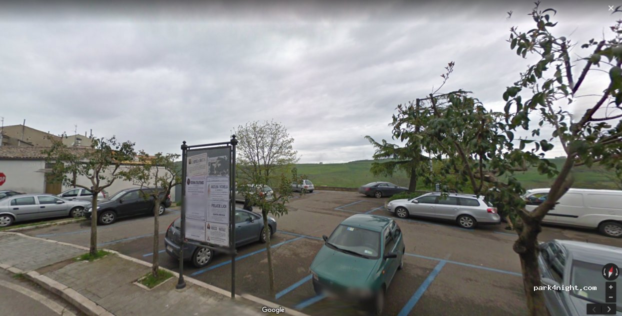 (85025) Melfi - Parcheggio del tribunale — foto