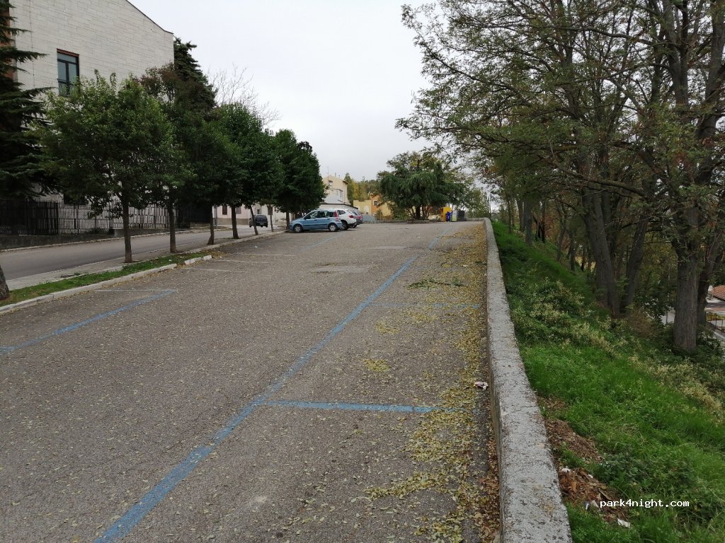 (85025) Melfi - Parcheggio del tribunale — foto 4