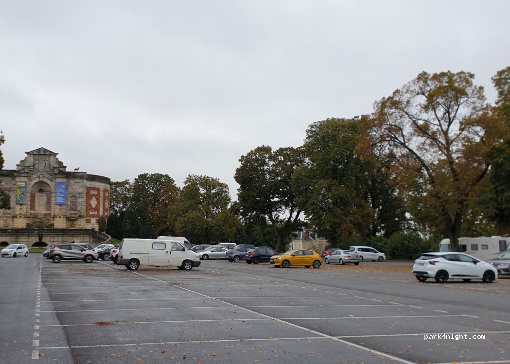 (18000) Bourges - 4 Rue Charles Cochet — foto 4