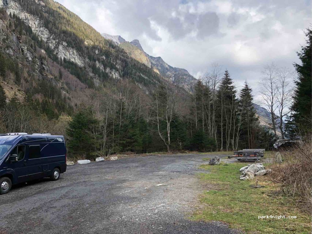 Parkplatz Melnikfall — foto 2