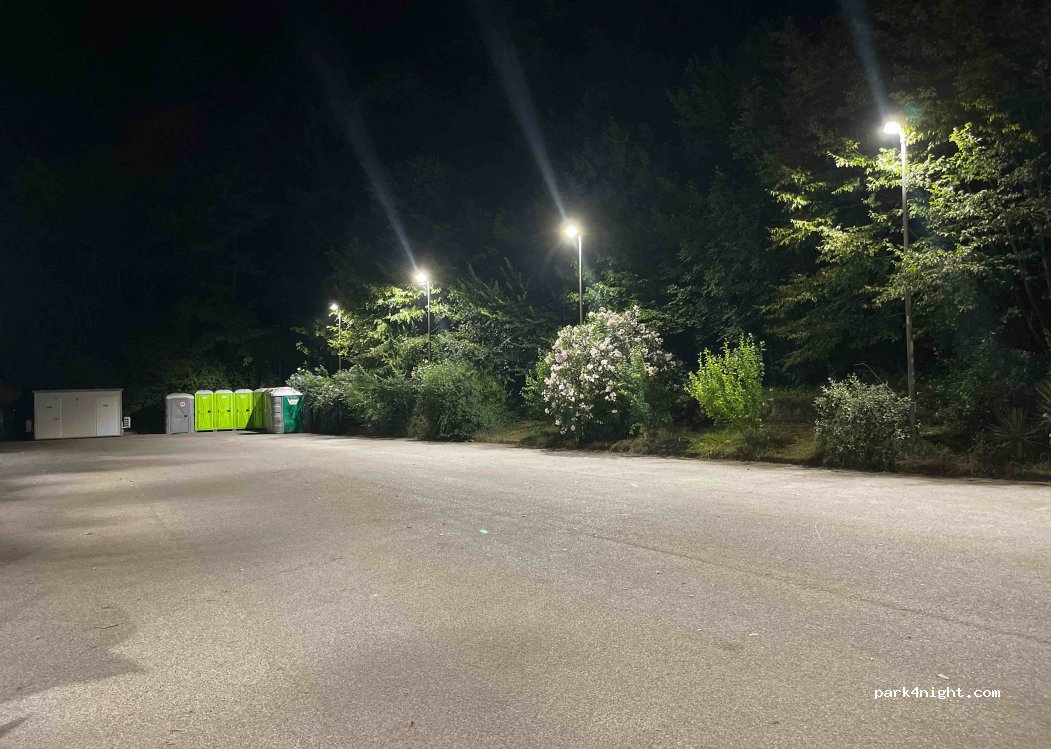 (55047) Seravezza - 358 Viale Leonetto Amadei — foto 2