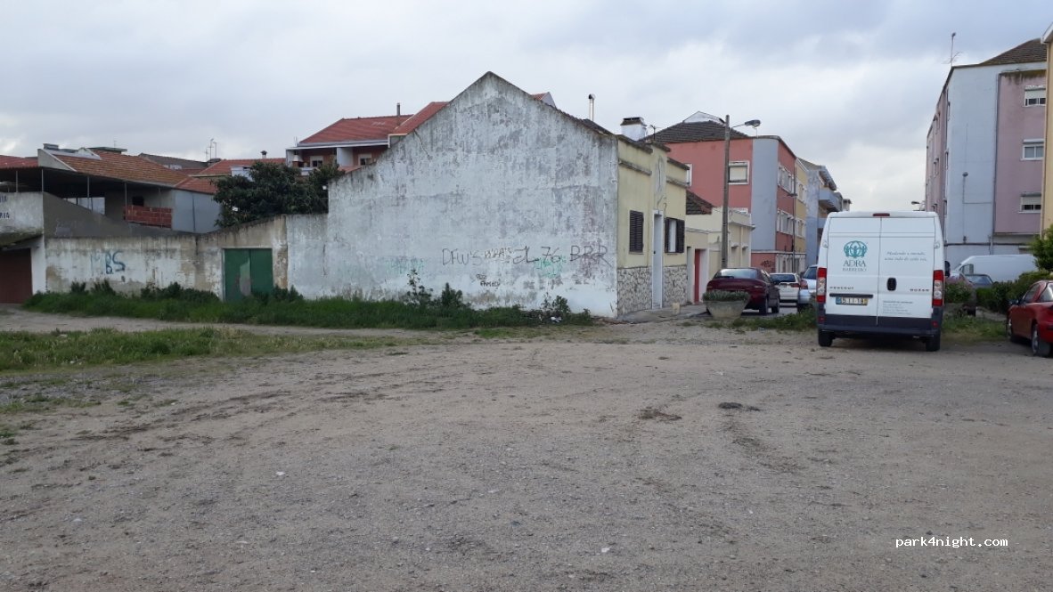 (2830-302) Barreiro - 16 Rua Anibal Pereira Fernandes — foto 4