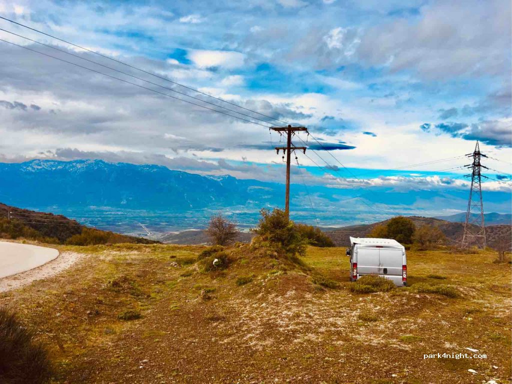 (351 00)  - Ethniki Odos Lamias Larisas — foto
