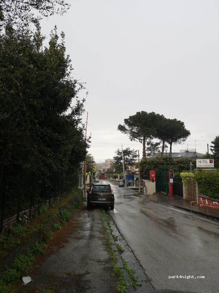 (80045) Pompei - 208 Via delle Tombe — foto