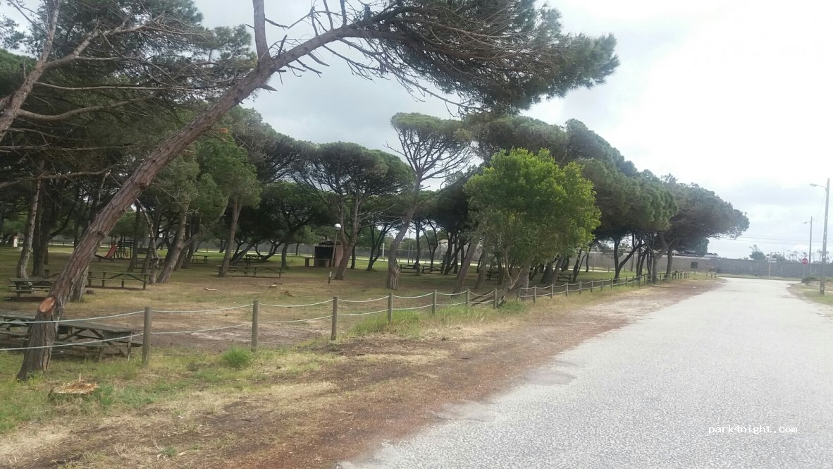 (3090-751) Figueira da Foz - Rua Engenheiro António Gravato — foto 2