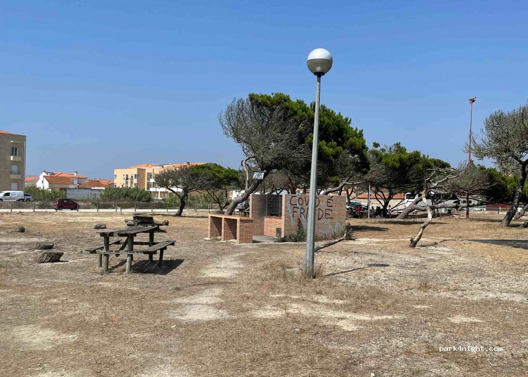 (3090-751) Figueira da Foz - Rua Engenheiro António Gravato — foto 3
