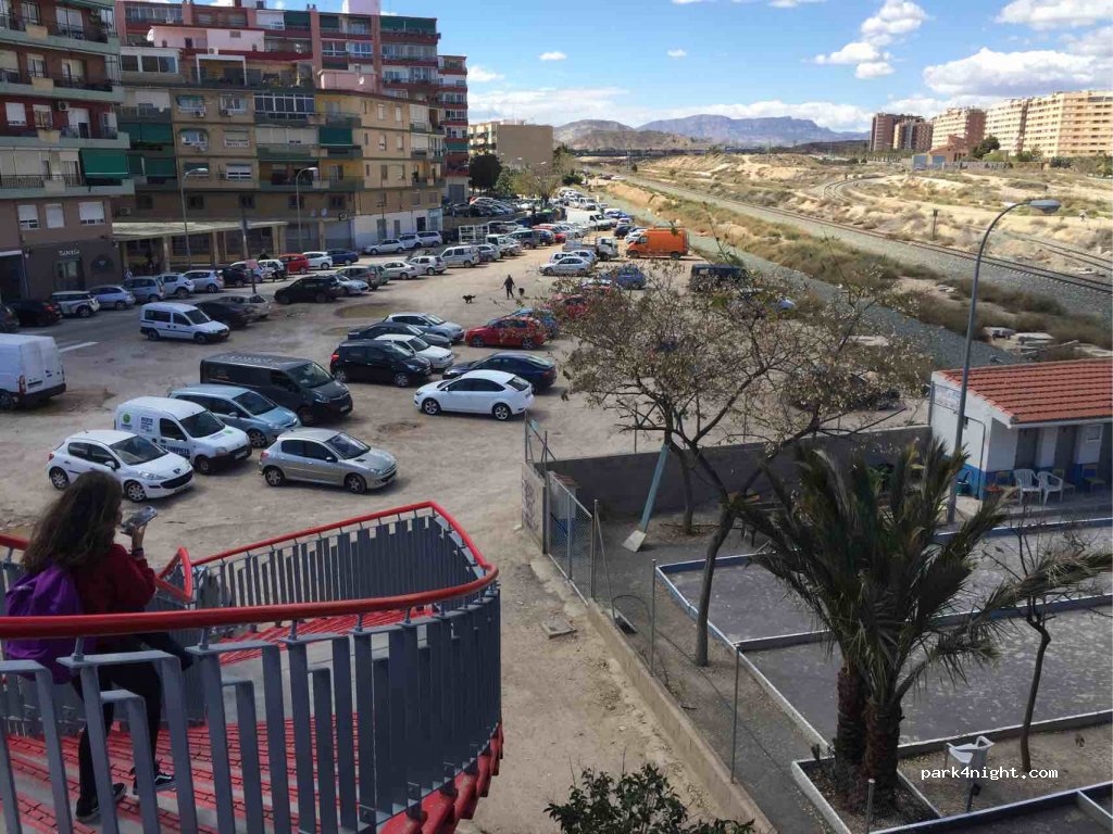 (03006) Alicante (Alacant) - 1 Calle Periodista Espinosa Ec — foto