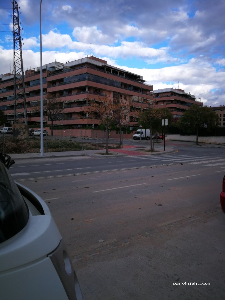 (18014) Granada - 116D Avenida de Maracena — foto
