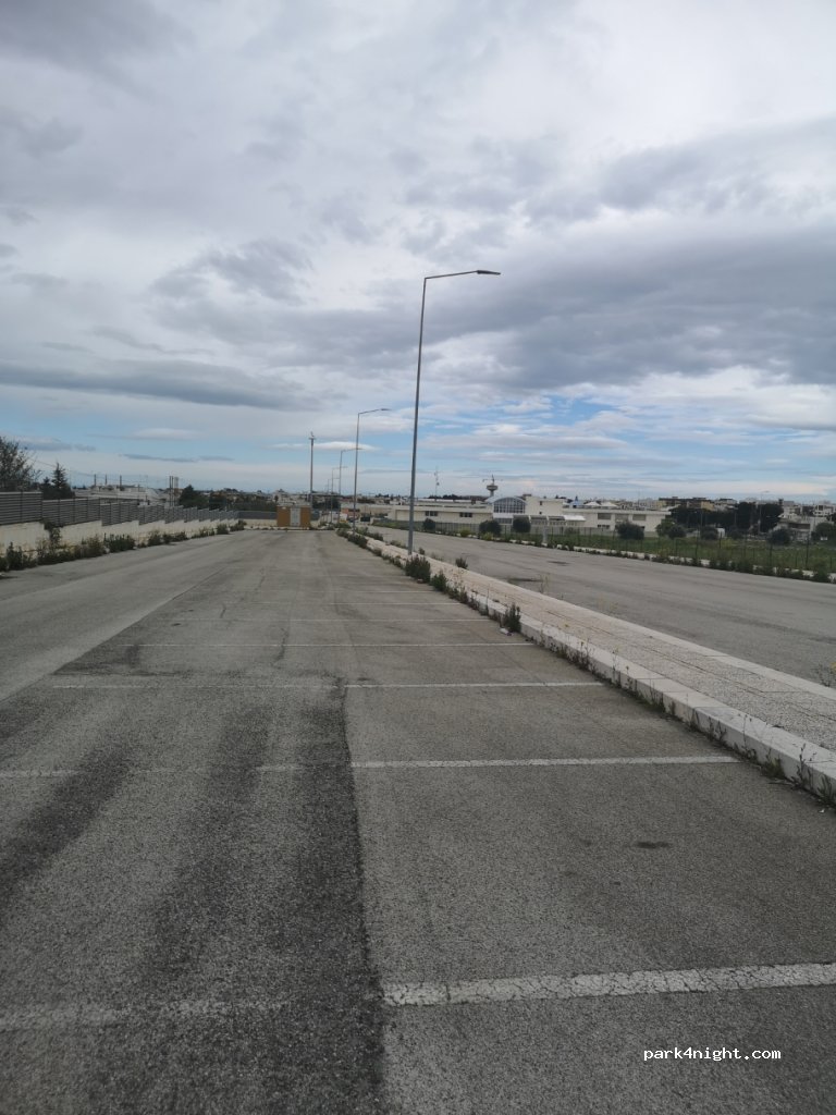 (70013) Castellana Grotte - 99 Strada Provinciale 237 — foto