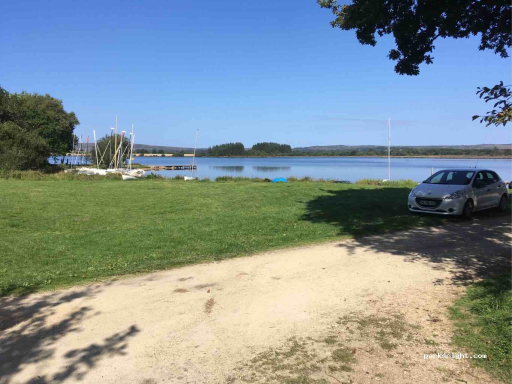 Camping municipal de Brennilis — foto
