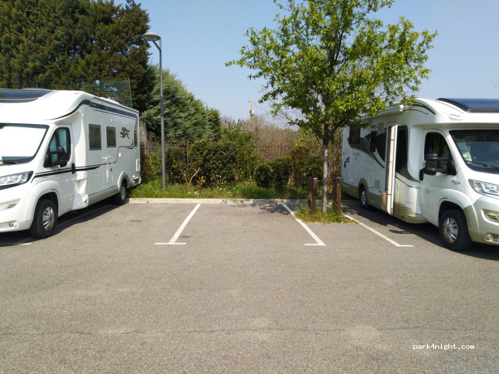 (84200) Carpentras - Rue André Chapelon — foto 2