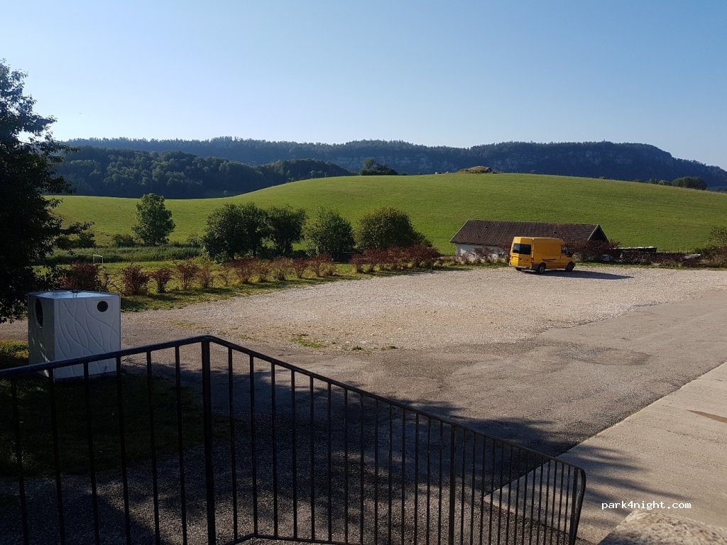 (39130) Le Frasnois - 2-4 Route des Lacs — foto 2