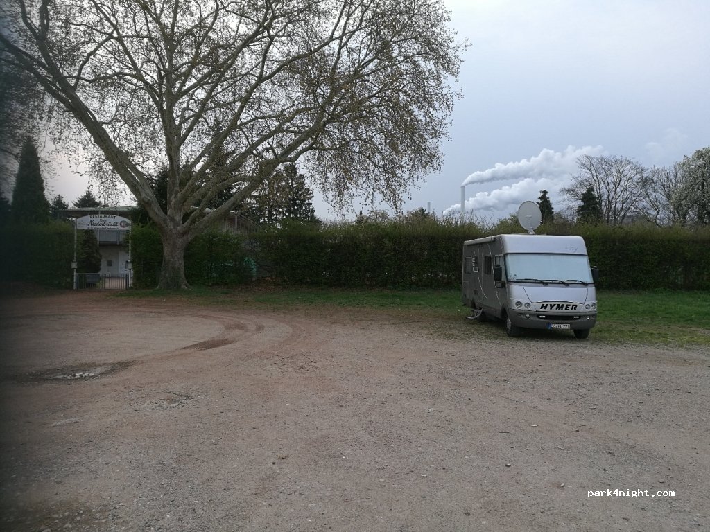 (68199) Mannheim - 31A Neckarauer Waldweg — foto