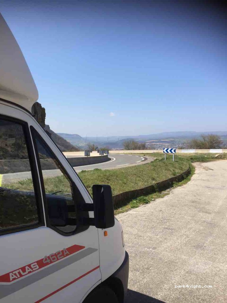 (12100) Millau - Route de la Cavalerie — foto