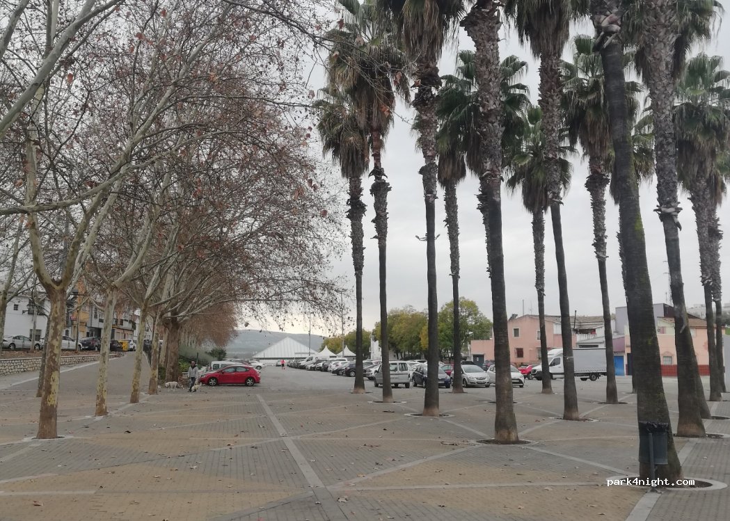 (14940) Cabra - 48D Calle Cuesta de los Barreros — foto