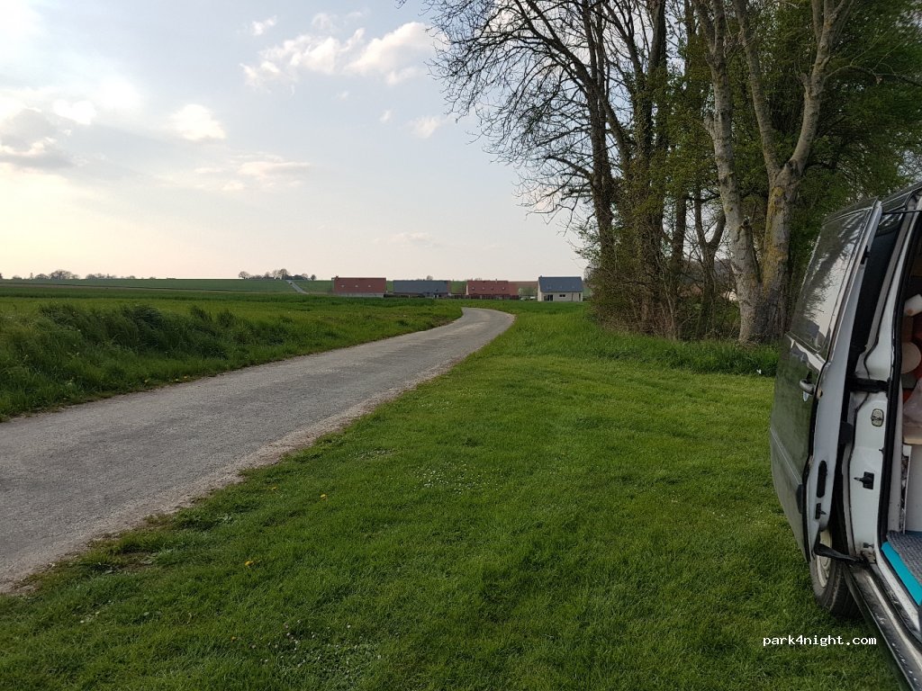 (80390) Nibas - 21 Rue de Rembehem — foto 2